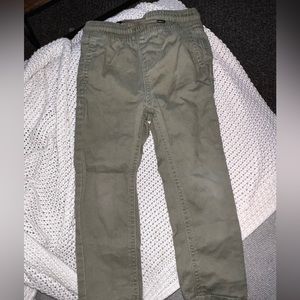 Primark slim green pants (3-4T)